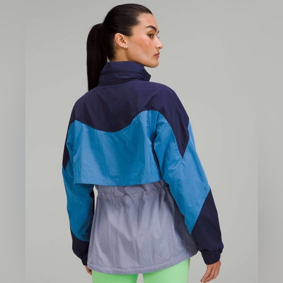 NWOT Lululemon Evergreen Anorak Jacket Night Sea/Blue Nile/Lavender size 14 - Picture 2 of 16